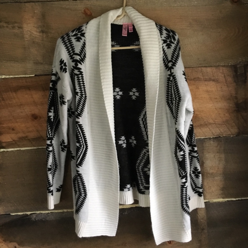 Dolled Up tribal sweater! - Picture 1 of 2